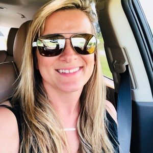 Meet your Posher, Josie